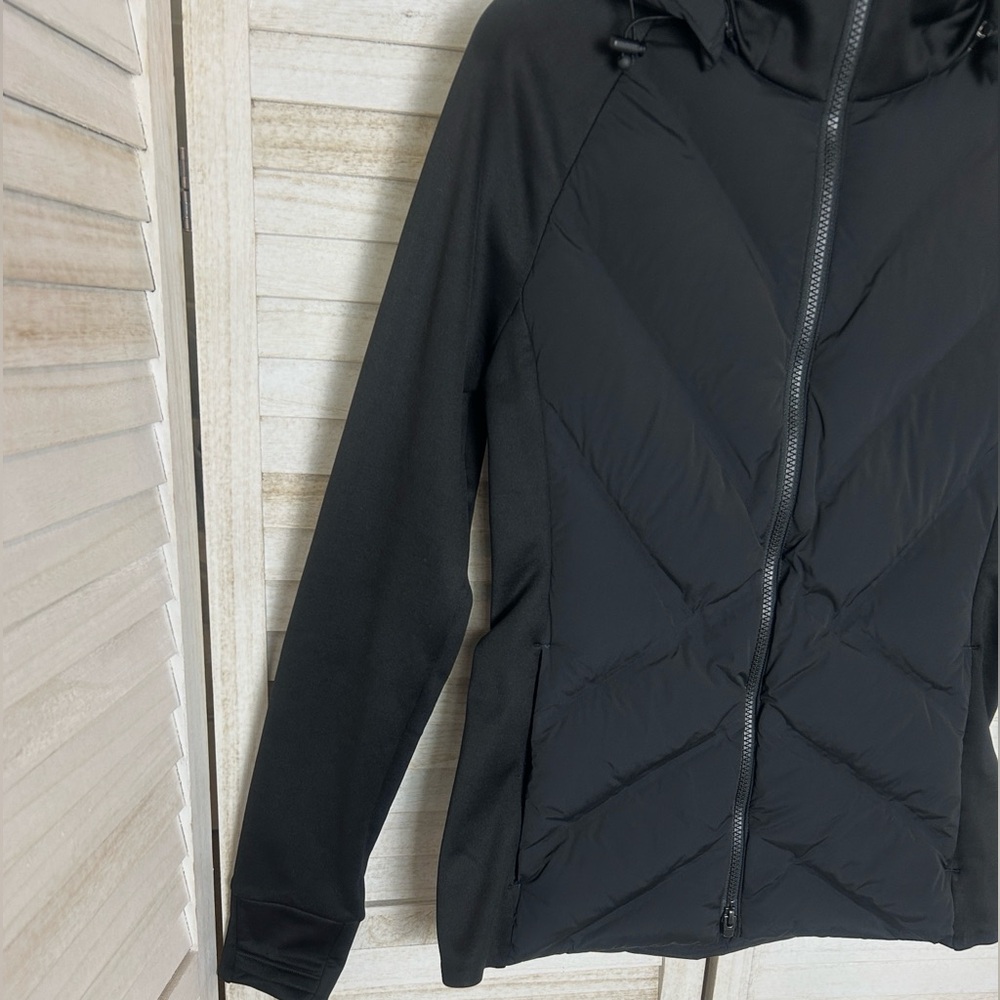 Athleta Inlet Jacket Quilted Down with Hood. Size Small - Picture 3 of 13